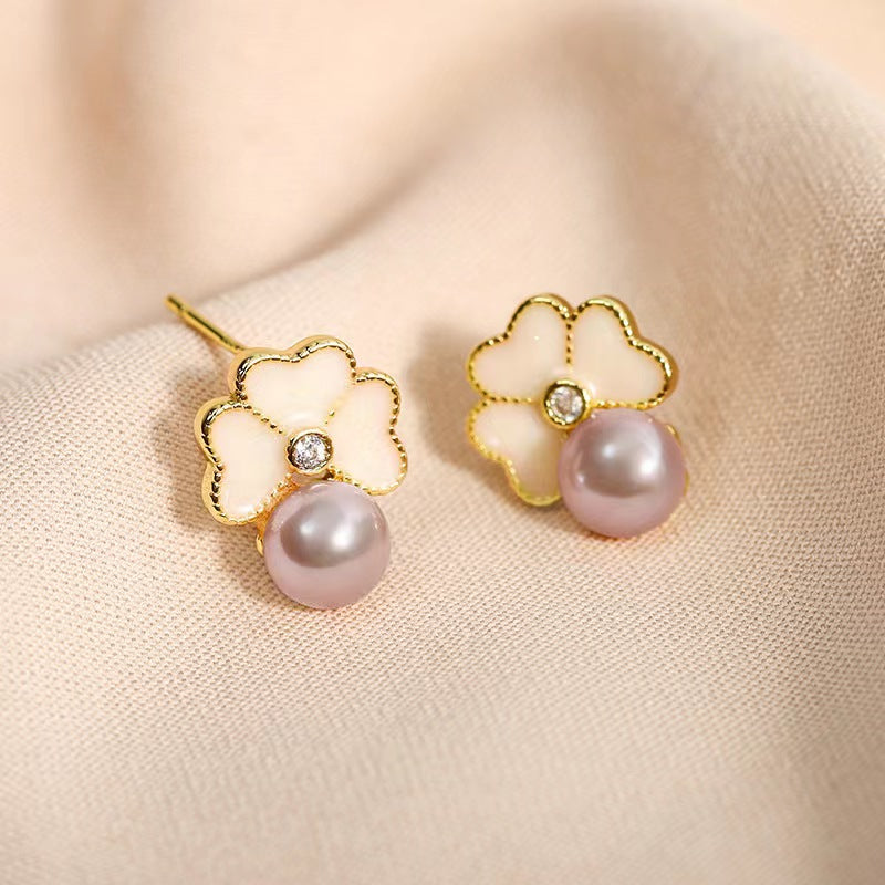 Genuine Freshwater Pearl Clover Earrings