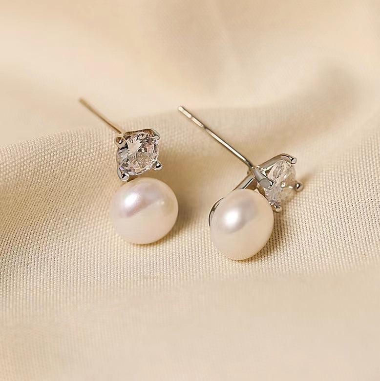 Genuine Freshwater Pearl Light Bulb Earrings