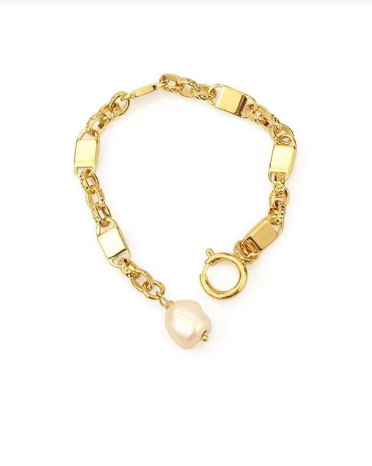 Genuine Freshwater Baroque Pearl Gold Lock Bracelet