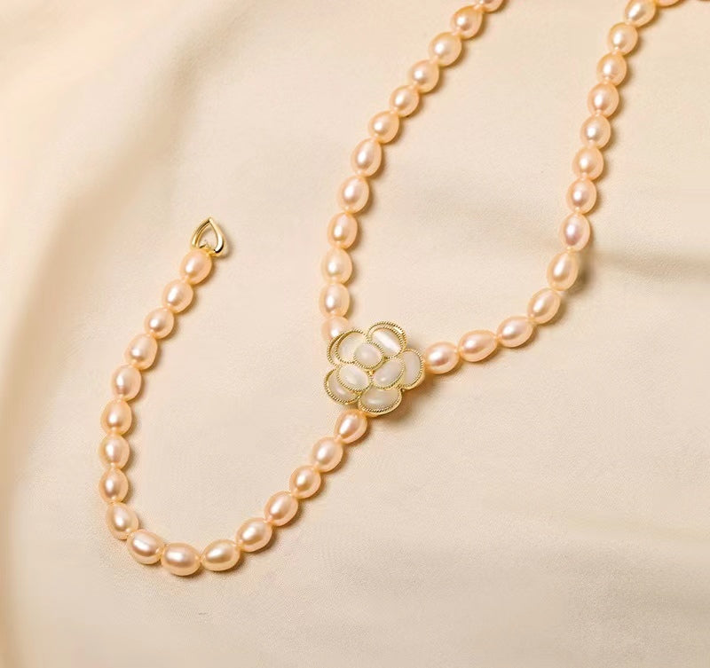 Genuine Freshwater Pearl Rose Necklace