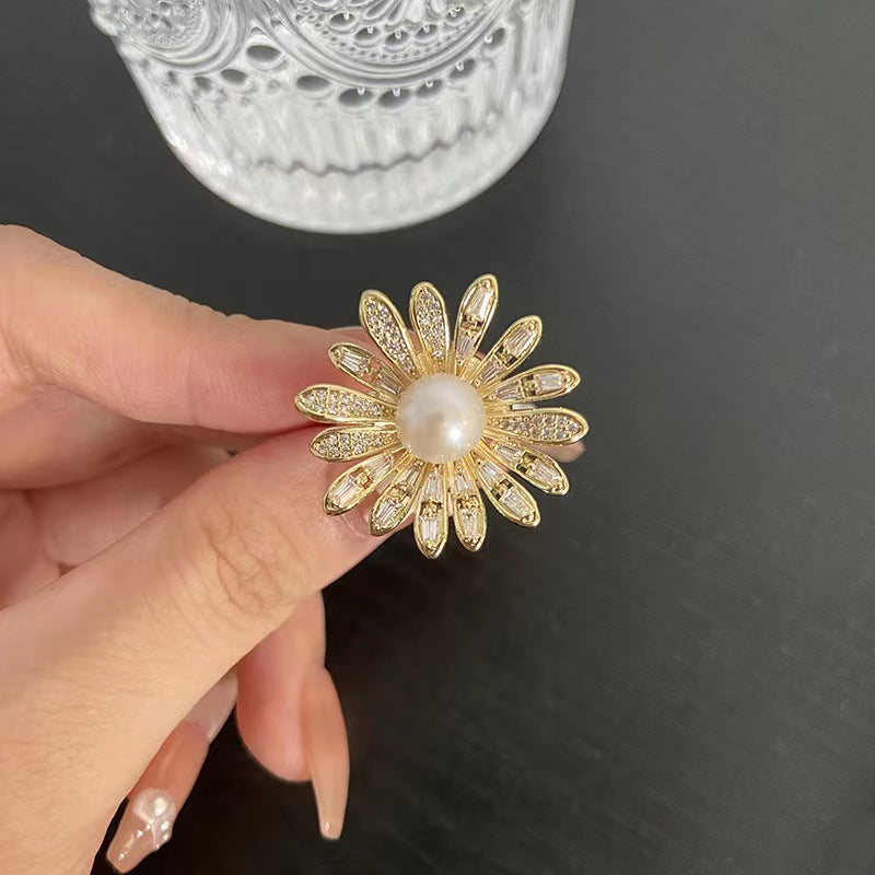 Genuine Freshwater Pearl Daisy Ring